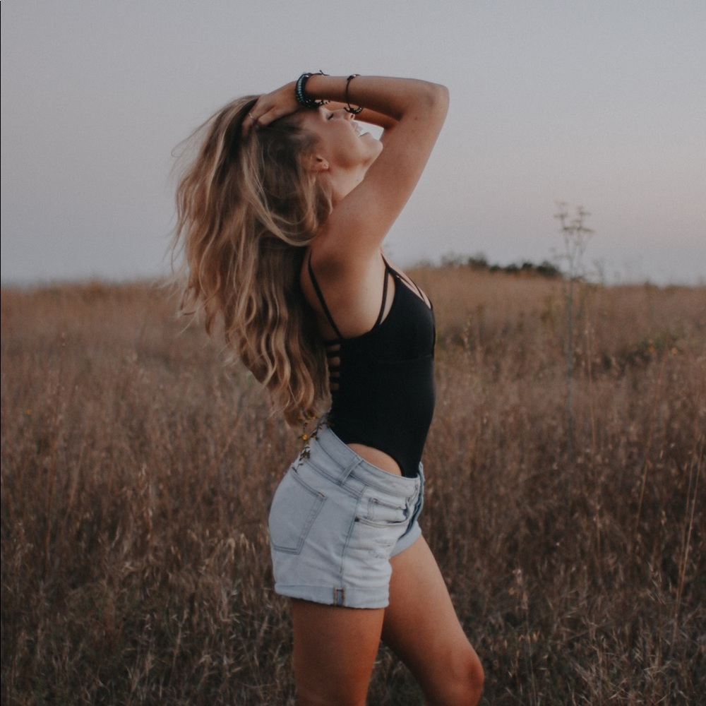 Meet your Posher, Lauren